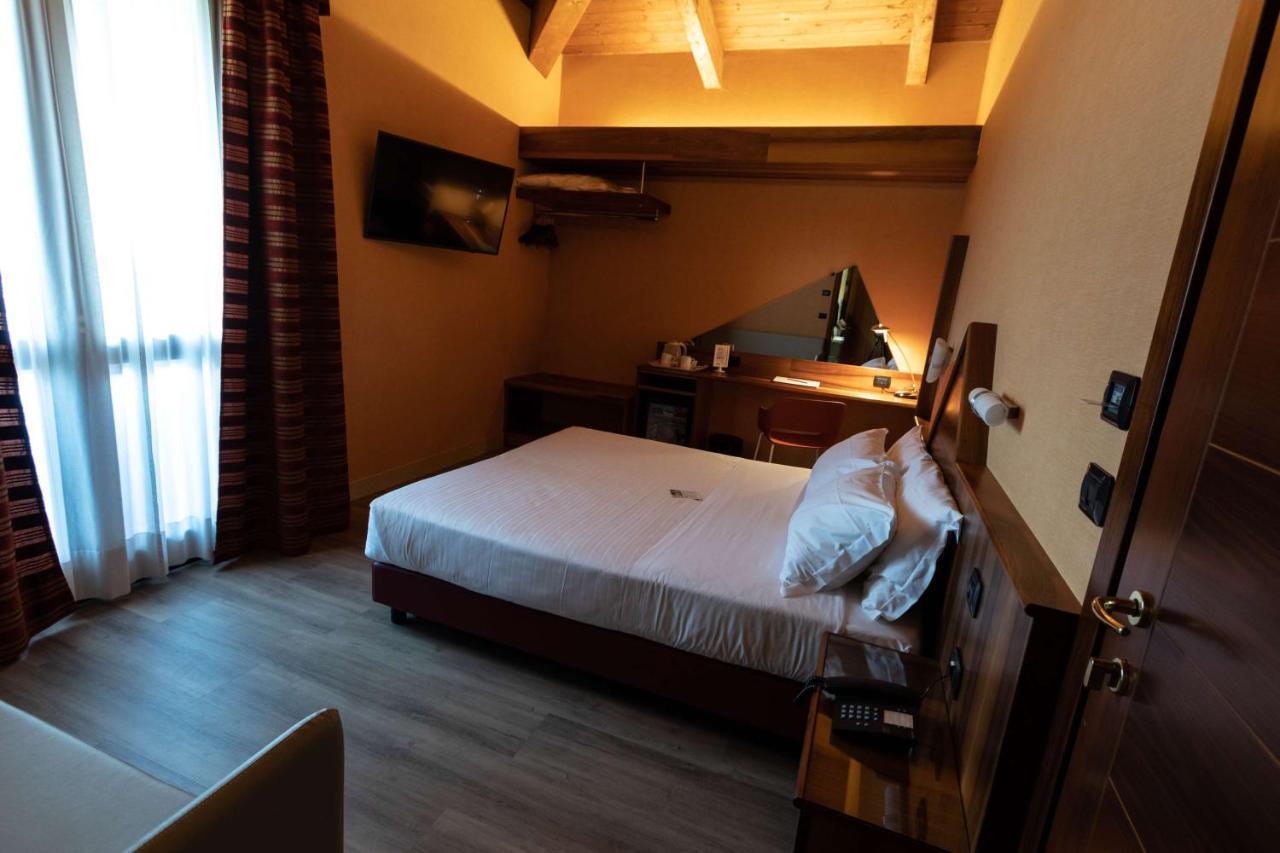 Hotel La - Sure Collection By Western 3*