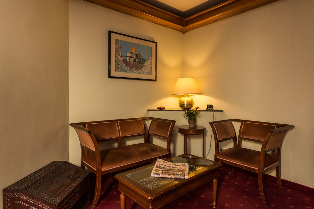 Hotel La - Sure Collection By Western