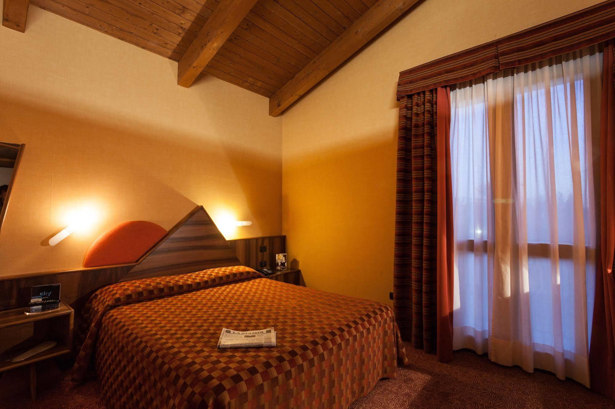 Hotel La - Sure Collection By Western 3*